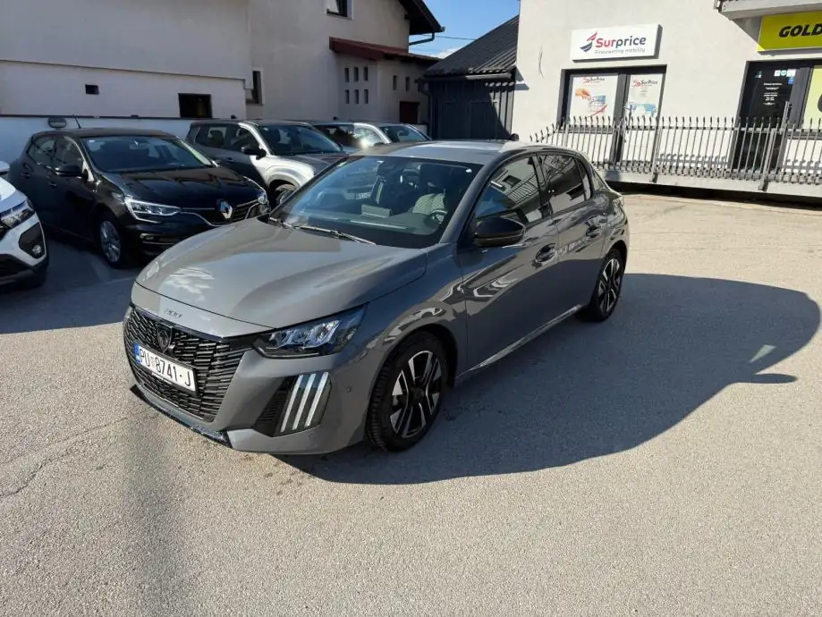 Peugeot 208 MT